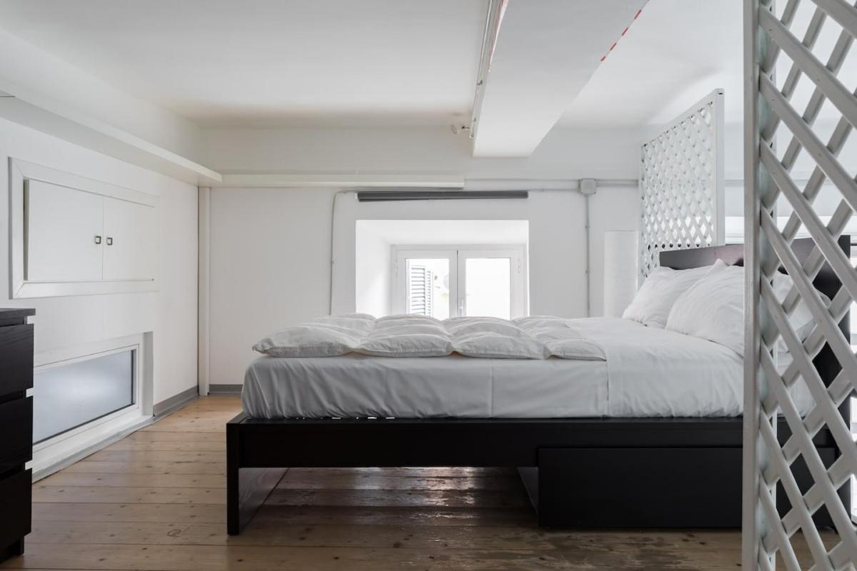 Trevi Fountain Modern Loft Apartment Рим Экстерьер фото